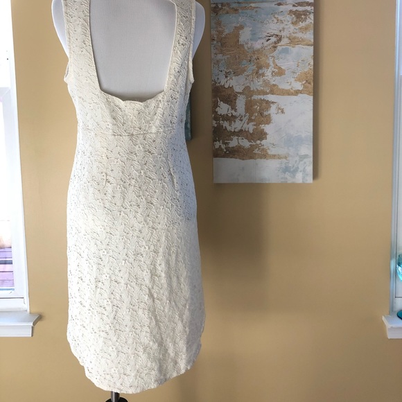 ✨SALE✨ Off White Lace Dress • Open Back • MEDIUM - Picture 6 of 8